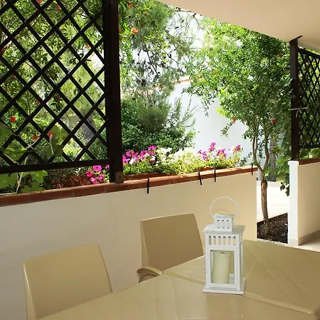 아파트호텔 Rendez Vous 4*