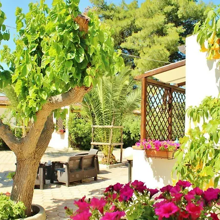 Rendez Vous 公寓式酒店 4*