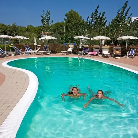 Aparthotel Rendez Vous 3*