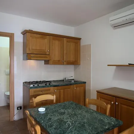 Rendez Vous 维耶斯泰